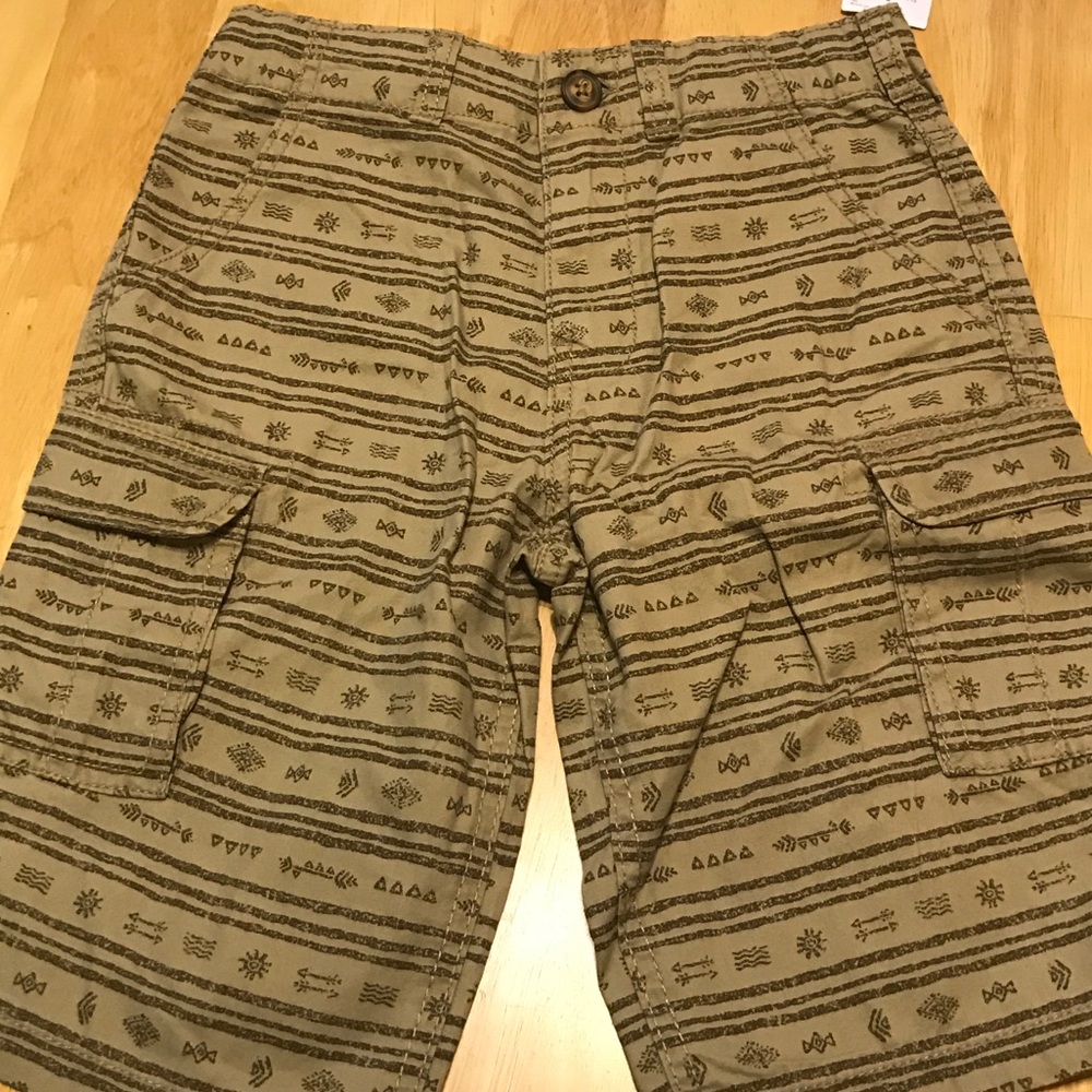 NWT Carter’s boys cargo shorts